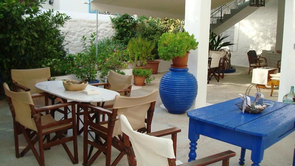 Douskos Uptown Living Hotel Hydra  Exterior photo