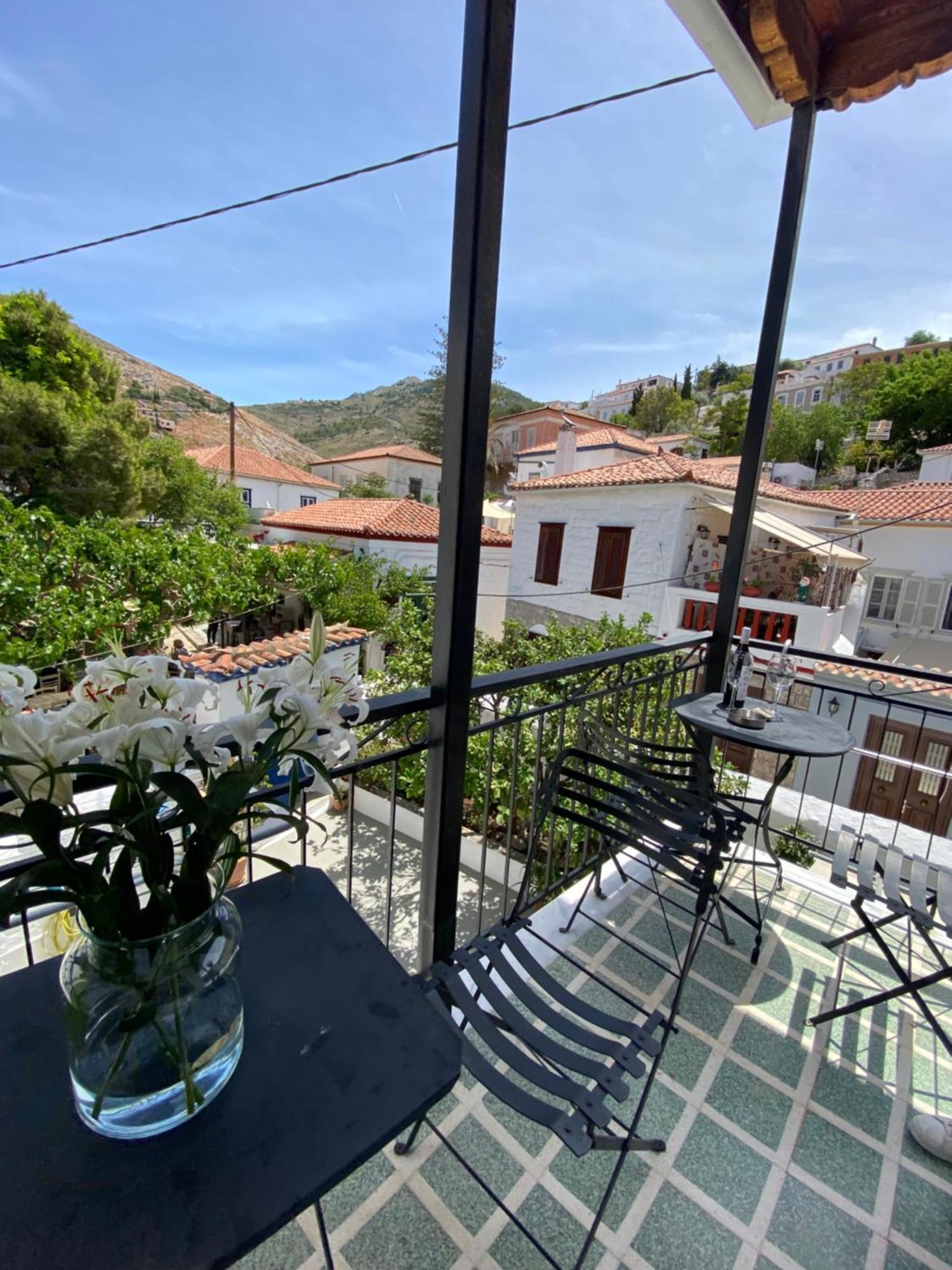 Douskos Uptown Living Hotel Hydra  Exterior photo